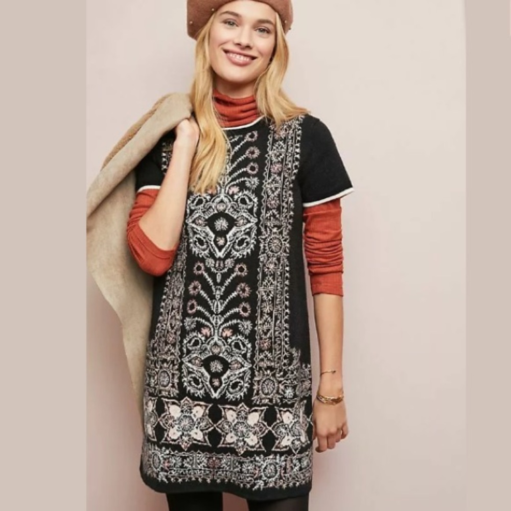 Anthropologie Grey Shift Dress with Navy and Fuchsia Embroidered Panel - Picture 5 of 6